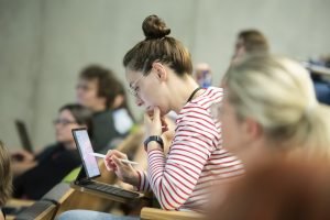 Studentai Jono Petronio nuotr.